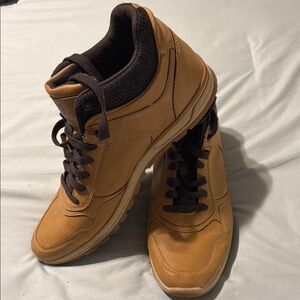 DayFive Men's Tan Sneakers Sz 12